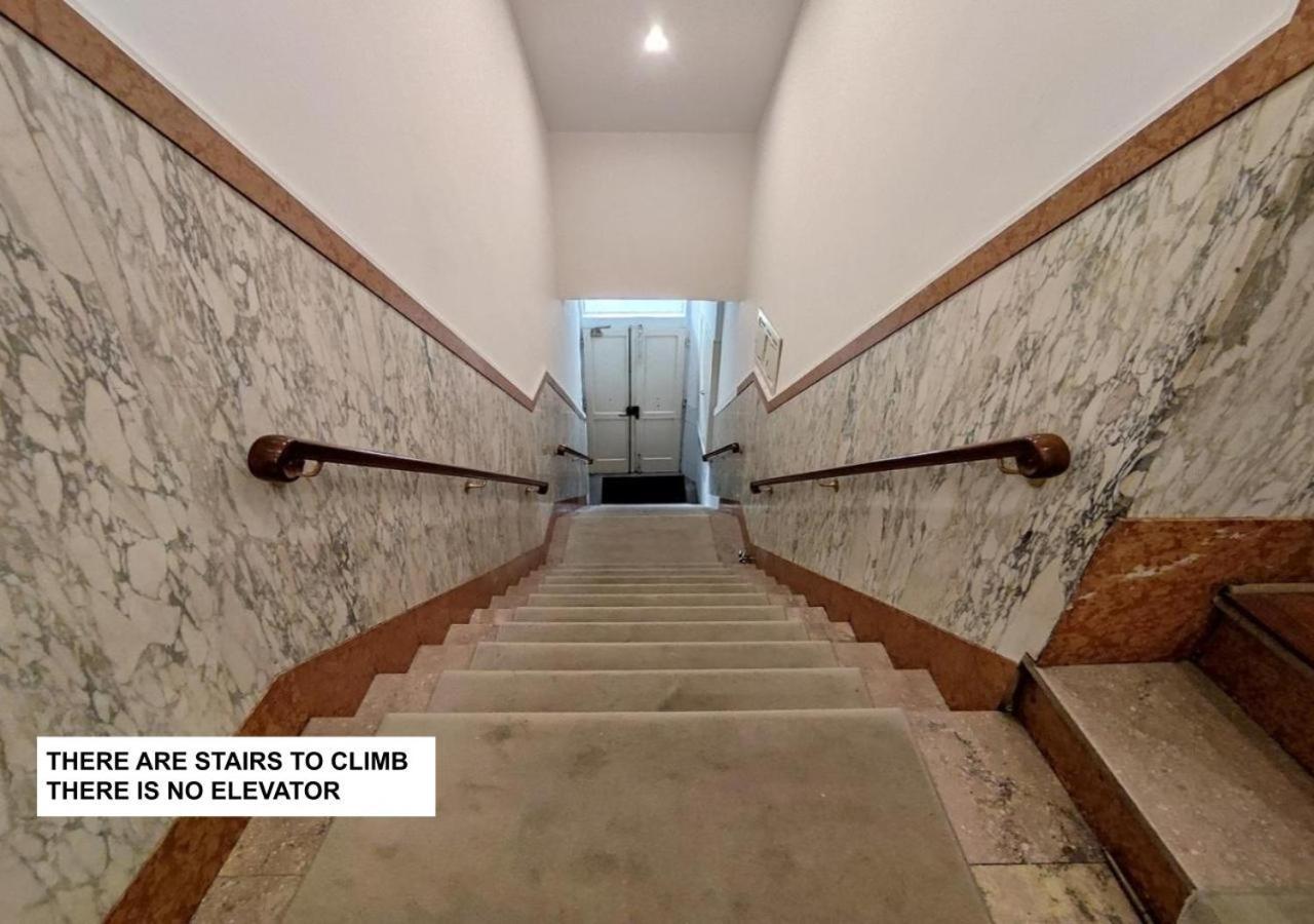 Velluto Elegant Apartment Near The Duomo Флоренция Экстерьер фото